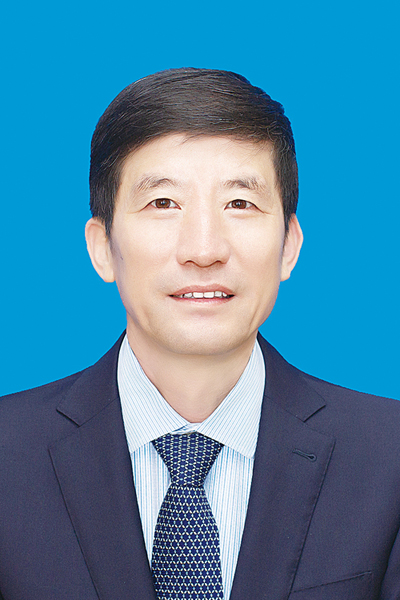 承德市第十五届人民代表大会常务委员会主任副主任秘书长简况